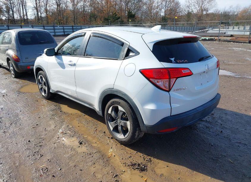 Photo 3 of 2018 Honda Hr-v EX (VIN 3CZRU6H53JM713580)