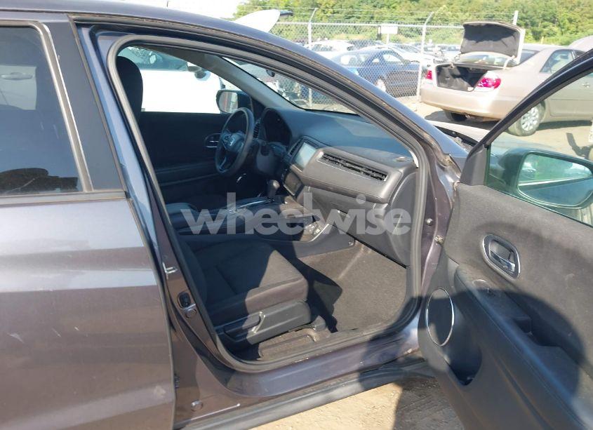 Photo 5 of 2018 Honda Hr-v EX (VIN 3CZRU6H53JM727267)