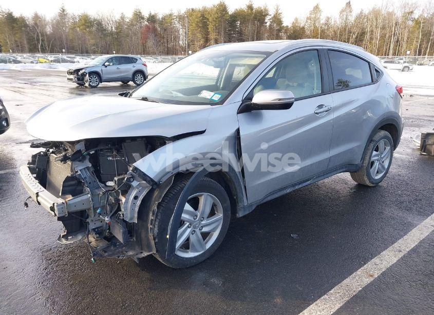 Photo 2 of 2019 Honda Hr-v EX (VIN 3CZRU6H53KM705948)