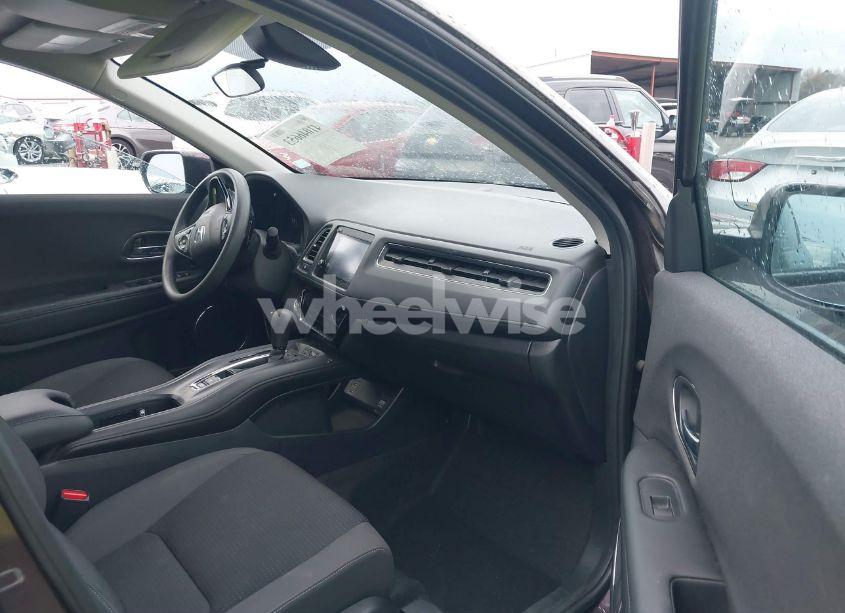 Photo 5 of 2022 Honda Hr-v AWD EX (VIN 3CZRU6H53NM716534)
