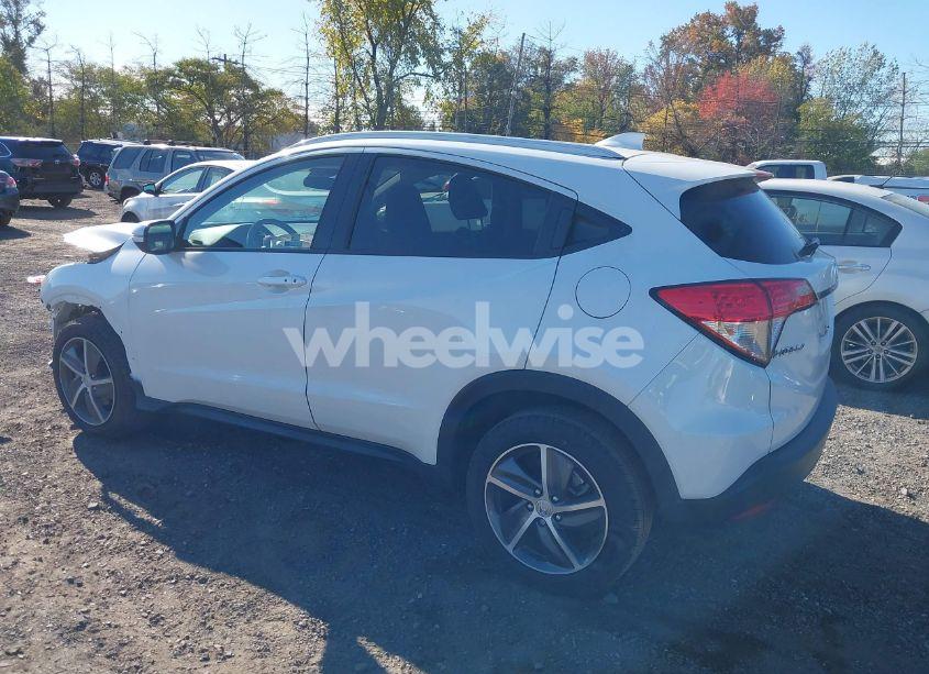 Photo 3 of 2022 Honda Hr-v AWD EX (VIN 3CZRU6H53NM729347)