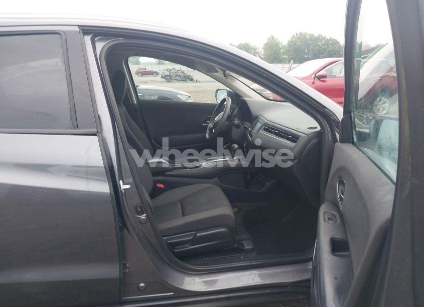 Photo 5 of 2022 Honda Hr-v AWD EX (VIN 3CZRU6H53NM749324)
