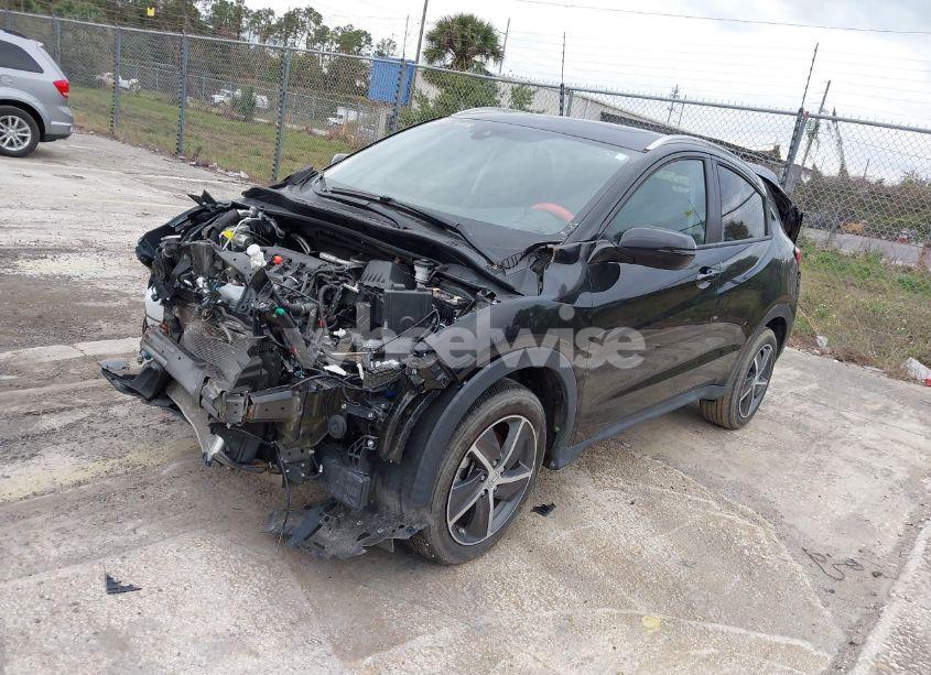 Photo 2 of 2022 Honda Hr-v AWD EX (VIN 3CZRU6H53NM764986)