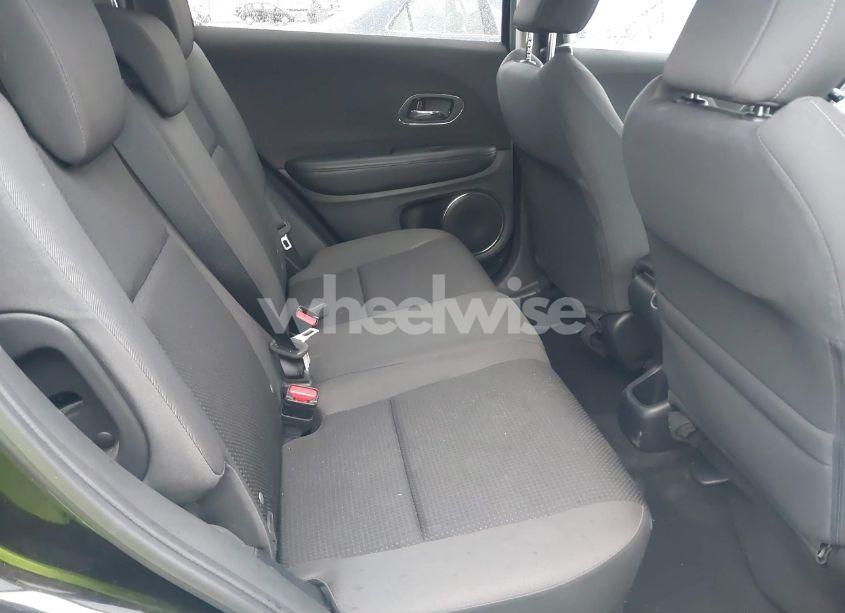 Photo 8 of 2022 Honda Hr-v AWD EX (VIN 3CZRU6H53NM765670)