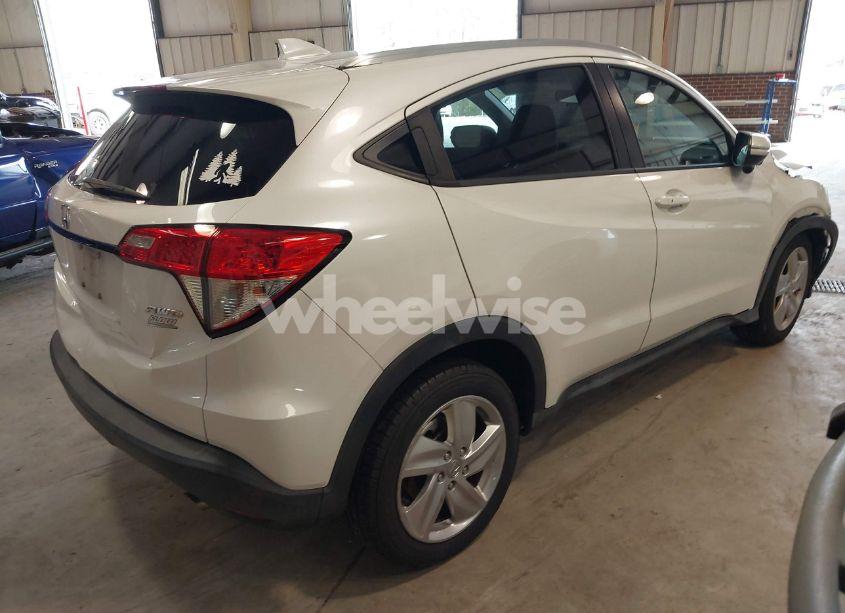 Photo 4 of 2019 Honda Hr-v EX (VIN 3CZRU6H54KM711404)