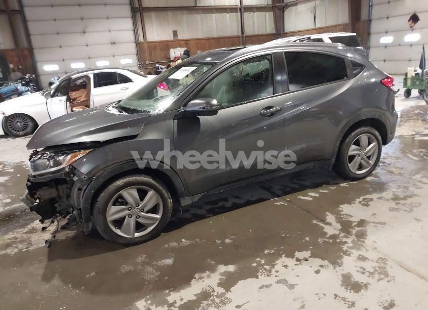 Photo 2 of 2019 Honda Hr-v EX (VIN 3CZRU6H54KM743916)