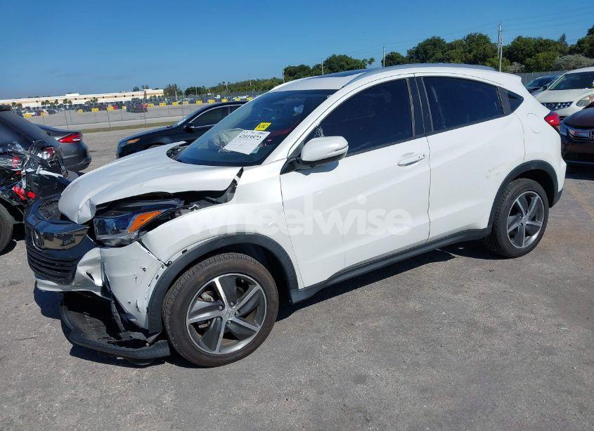 Photo 2 of 2021 Honda Hr-v AWD EX (VIN 3CZRU6H54MM727847)