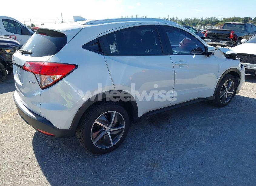 Photo 4 of 2021 Honda Hr-v AWD EX (VIN 3CZRU6H54MM727847)