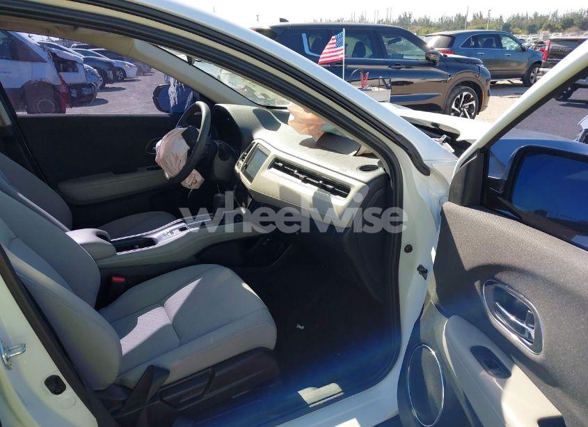 Photo 5 of 2021 Honda Hr-v AWD EX (VIN 3CZRU6H54MM727847)