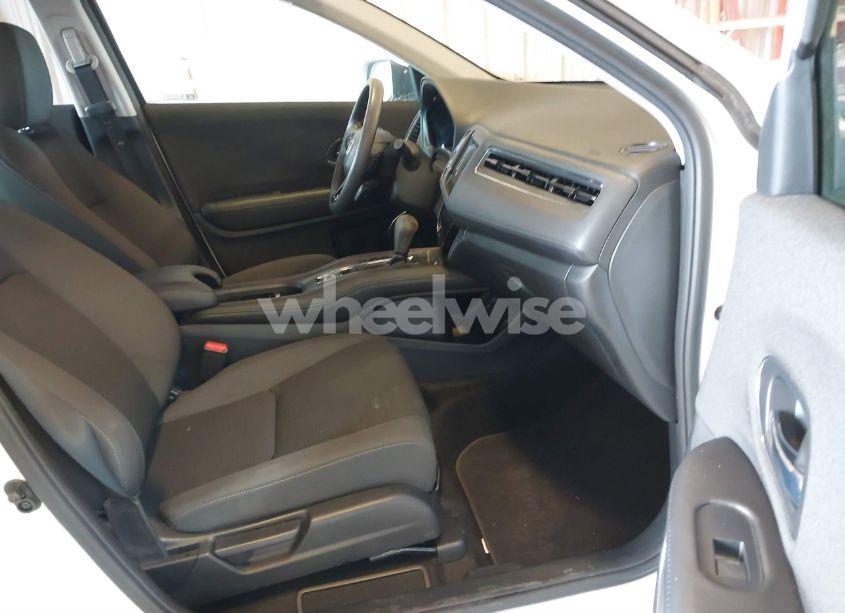 Photo 5 of 2022 Honda Hr-v AWD EX (VIN 3CZRU6H54NM752541)