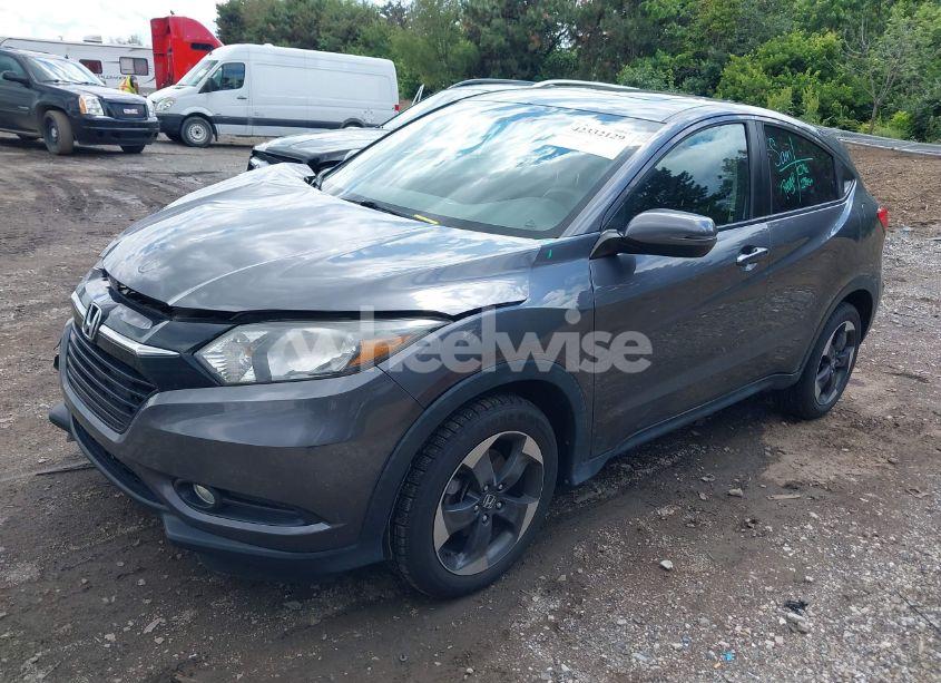 Photo 2 of 2018 Honda Hr-v EX (VIN 3CZRU6H55JG703731)