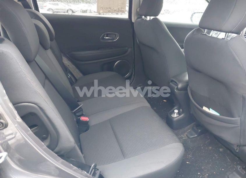 Photo 8 of 2022 Honda Hr-v AWD EX (VIN 3CZRU6H55NM716504)