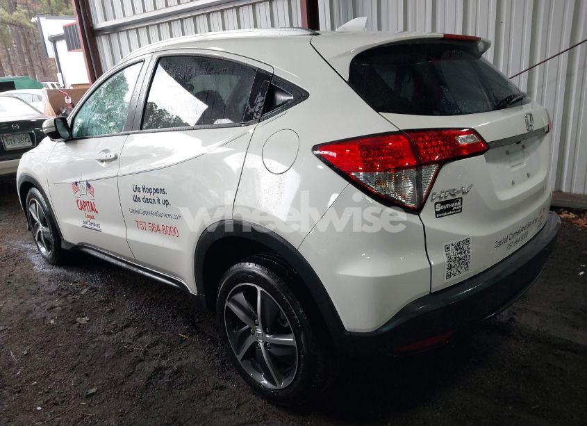 Photo 3 of 2022 Honda Hr-v AWD EX (VIN 3CZRU6H55NM721430)