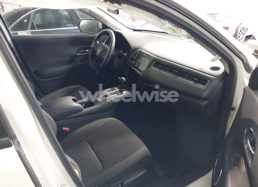 Photo 5 of 2022 Honda Hr-v AWD EX (VIN 3CZRU6H55NM721430)