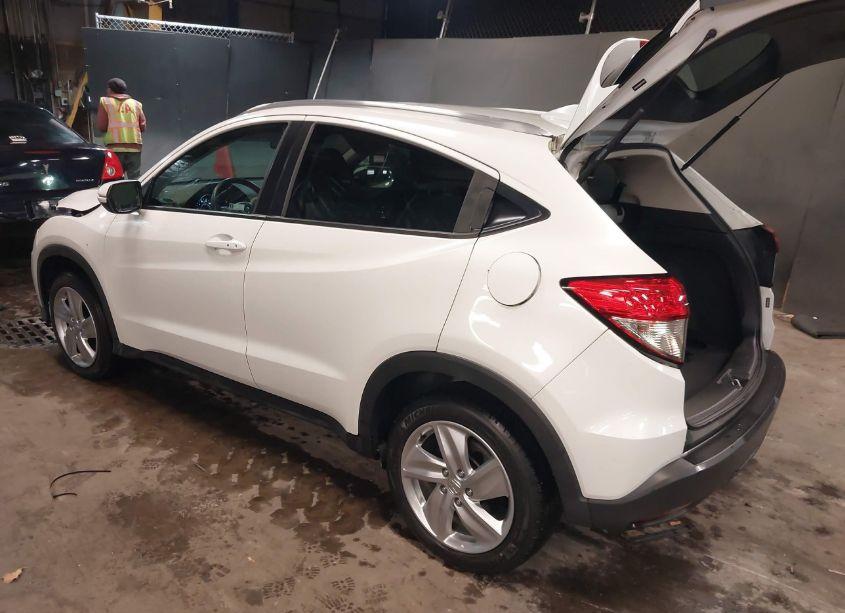 Photo 3 of 2019 Honda Hr-v EX (VIN 3CZRU6H56KM715924)