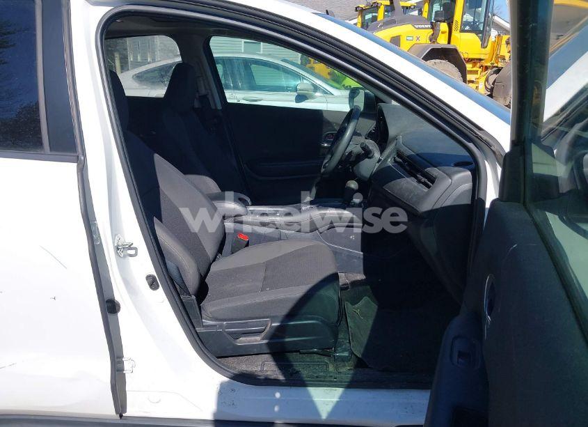 Photo 5 of 2021 Honda Hr-v AWD EX (VIN 3CZRU6H56MM704845)