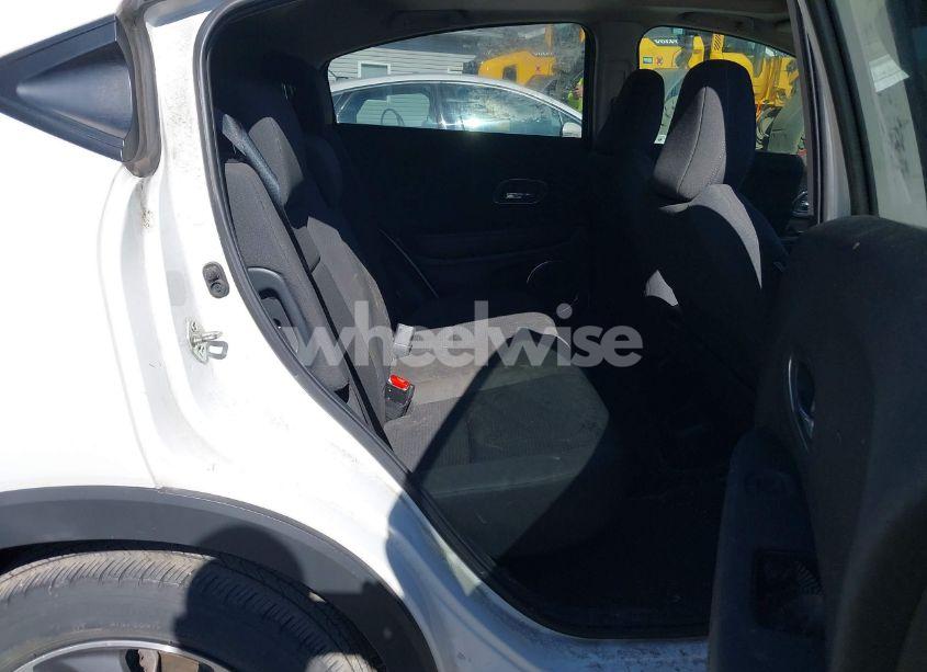 Photo 8 of 2021 Honda Hr-v AWD EX (VIN 3CZRU6H56MM704845)