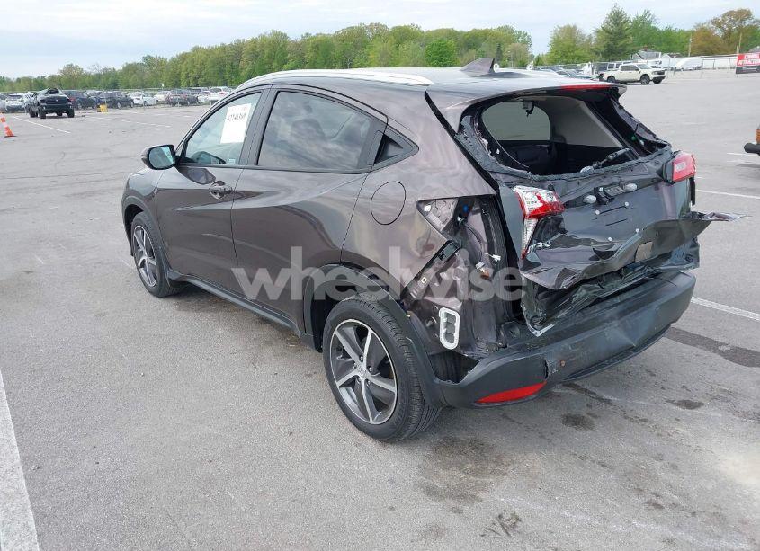 Photo 3 of 2022 Honda Hr-v AWD EX (VIN 3CZRU6H56NM718309)