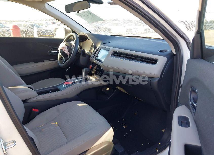 Photo 5 of 2022 Honda Hr-v AWD EX (VIN 3CZRU6H56NM719119)