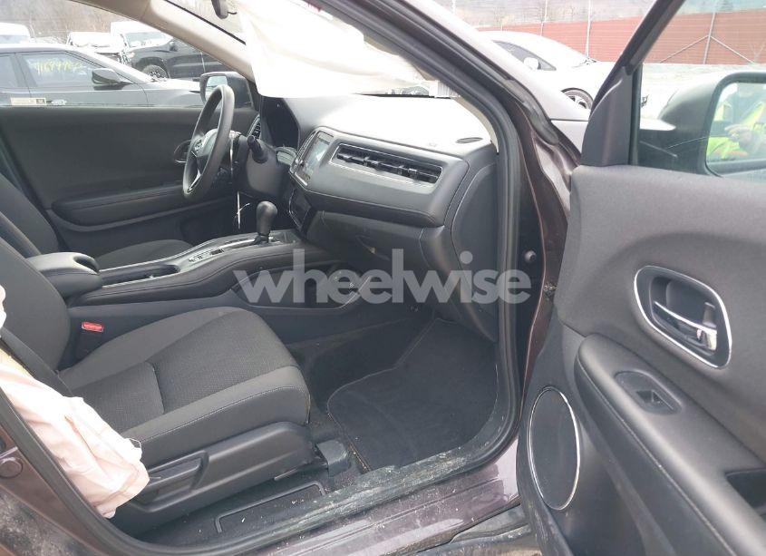 Photo 5 of 2022 Honda Hr-v AWD EX (VIN 3CZRU6H56NM745879)