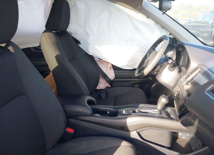 Photo 5 of 2022 Honda Hr-v AWD EX (VIN 3CZRU6H56NM749673)