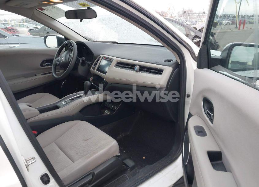 Photo 5 of 2017 Honda Hr-v EX (VIN 3CZRU6H57HM700485)