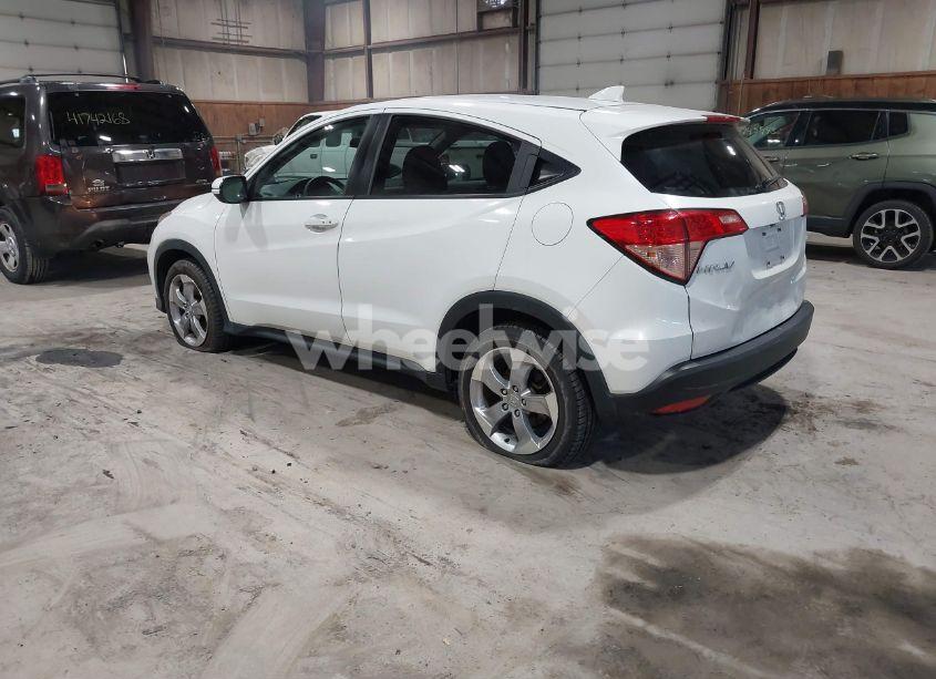 Photo 3 of 2017 Honda Hr-v EX (VIN 3CZRU6H57HM719702)