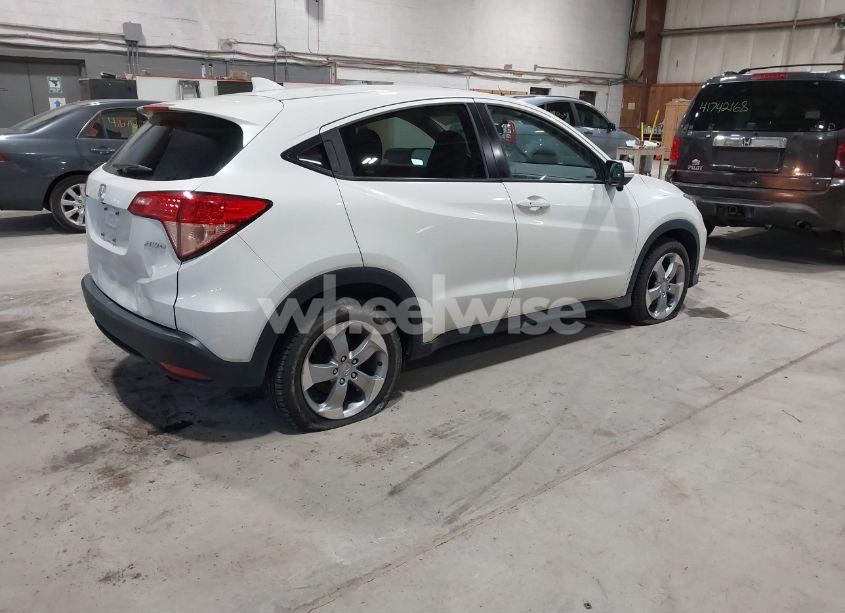 Photo 4 of 2017 Honda Hr-v EX (VIN 3CZRU6H57HM719702)