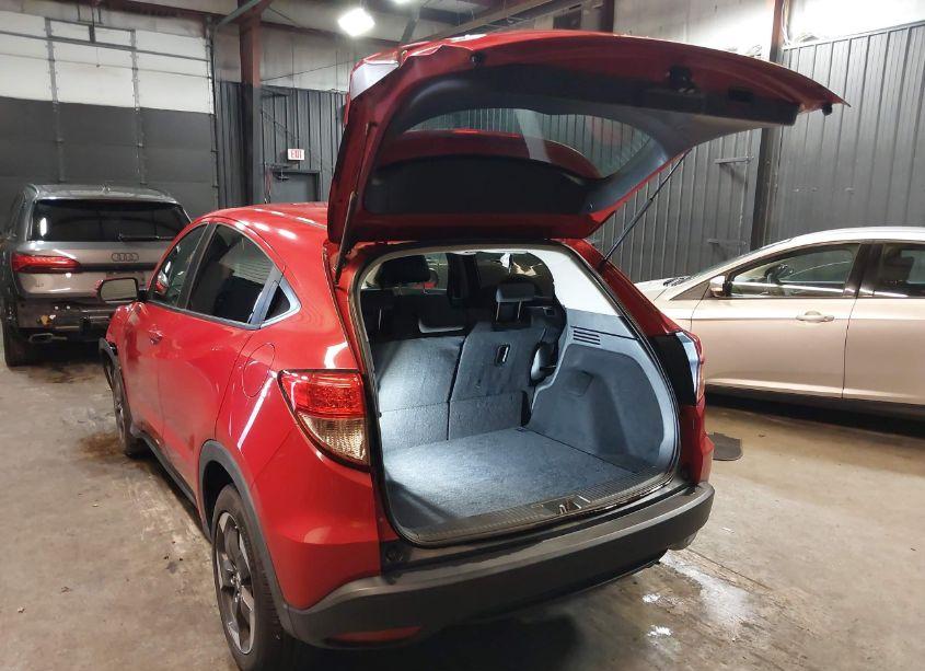 Photo 3 of 2018 Honda Hr-v EX (VIN 3CZRU6H57JM702484)