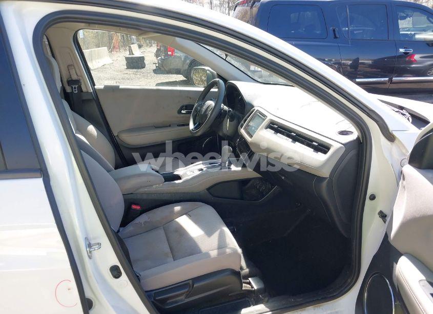Photo 5 of 2018 Honda Hr-v EX (VIN 3CZRU6H57JM721780)