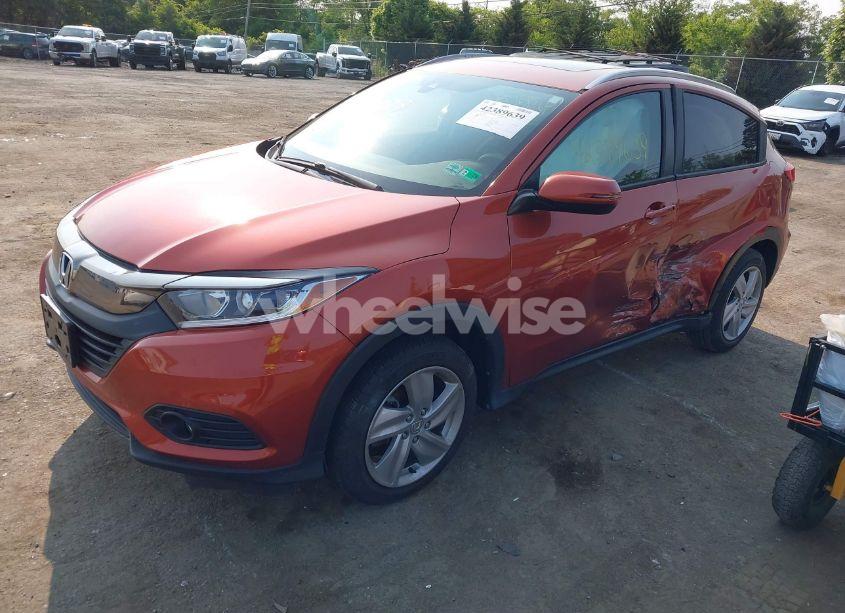 Photo 2 of 2019 Honda Hr-v EX (VIN 3CZRU6H57KM707542)