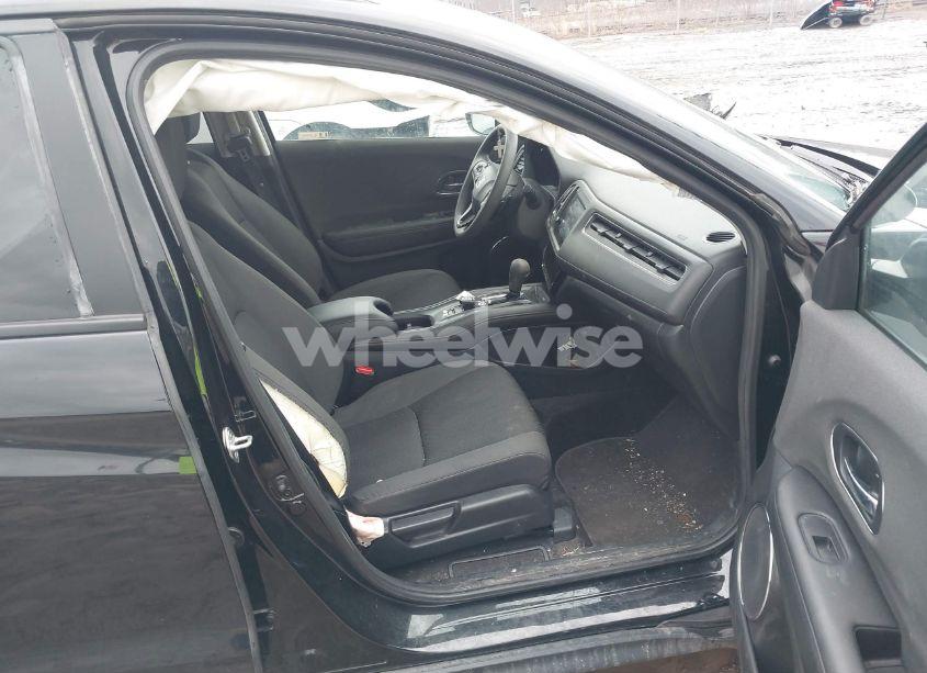 Photo 5 of 2021 Honda Hr-v AWD EX (VIN 3CZRU6H57MM704501)