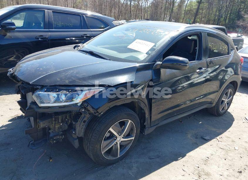 Photo 2 of 2021 Honda Hr-v AWD EX (VIN 3CZRU6H57MM711979)