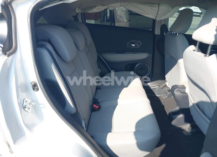 Photo 8 of 2021 Honda Hr-v AWD EX (VIN 3CZRU6H57MM715790)