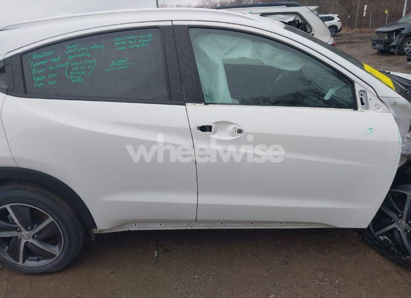 Photo 13 of 2021 Honda Hr-v AWD EX (VIN 3CZRU6H57MM727678)