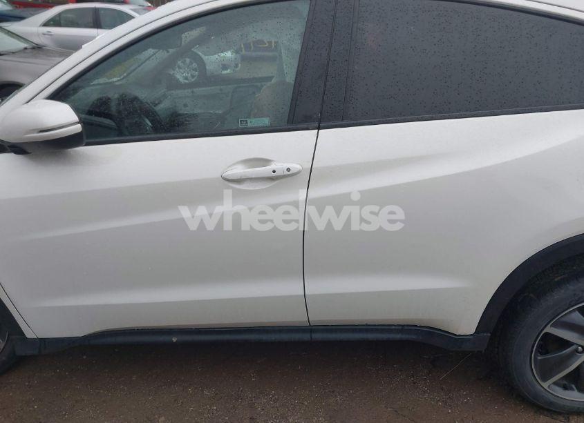 Photo 14 of 2021 Honda Hr-v AWD EX (VIN 3CZRU6H57MM727678)