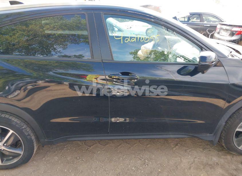 Photo 13 of 2022 Honda Hr-v AWD EX (VIN 3CZRU6H57NM725401)