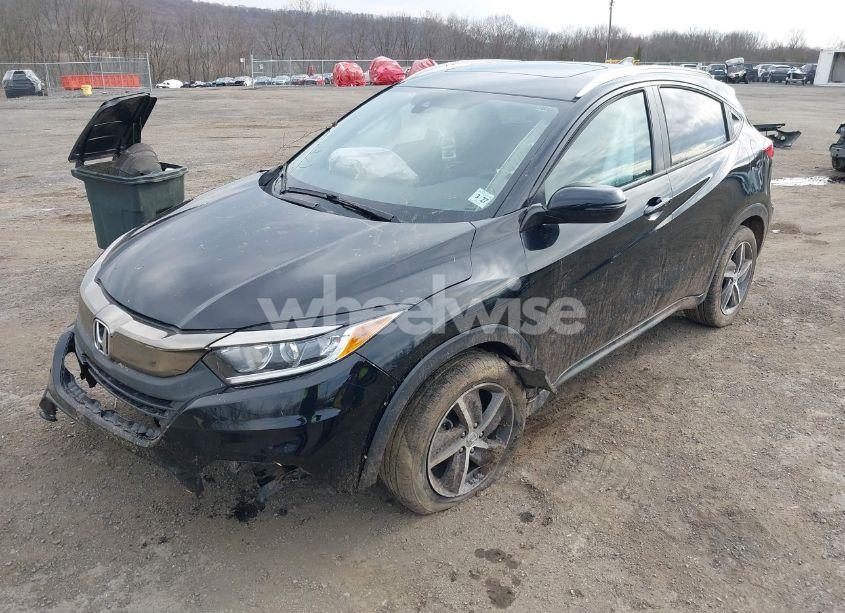 Photo 2 of 2022 Honda Hr-v AWD EX (VIN 3CZRU6H57NM749679)