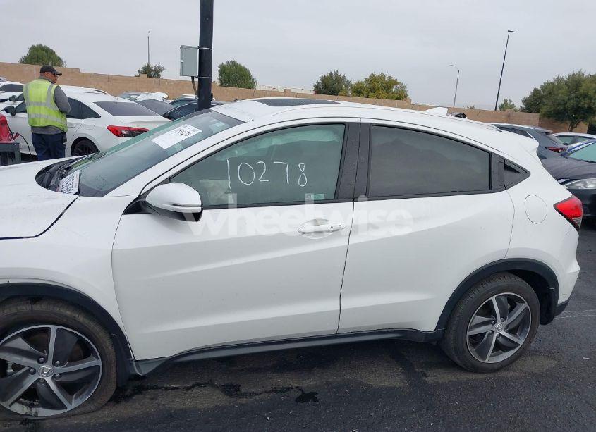 Photo 15 of 2022 Honda Hr-v AWD EX (VIN 3CZRU6H57NM750850)