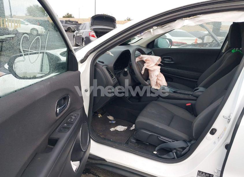 Photo 5 of 2022 Honda Hr-v AWD EX (VIN 3CZRU6H57NM750850)