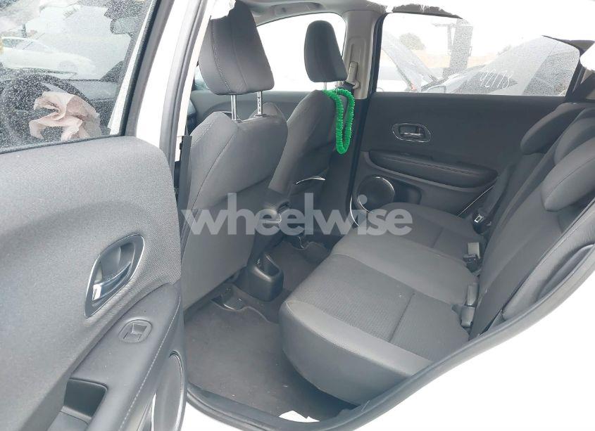 Photo 8 of 2022 Honda Hr-v AWD EX (VIN 3CZRU6H57NM750850)