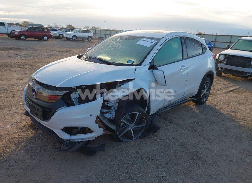 Photo 2 of 2022 Honda Hr-v AWD EX (VIN 3CZRU6H57NM765736)