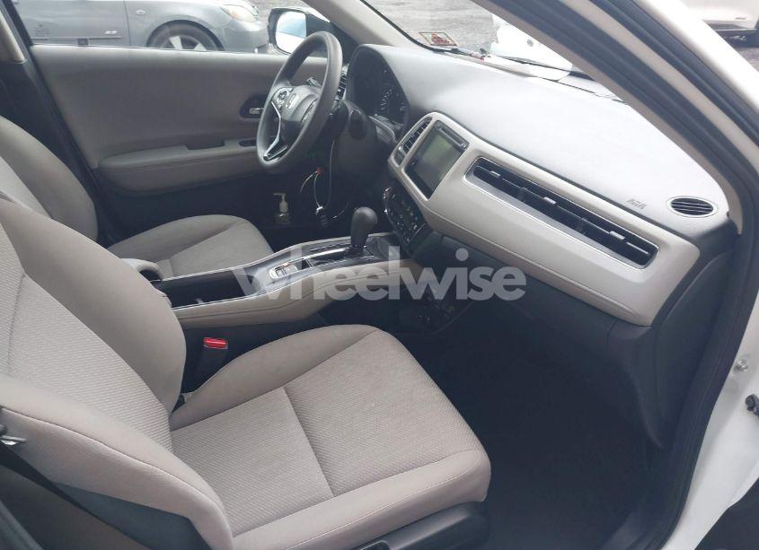 Photo 5 of 2017 Honda Hr-v EX (VIN 3CZRU6H58HM708143)