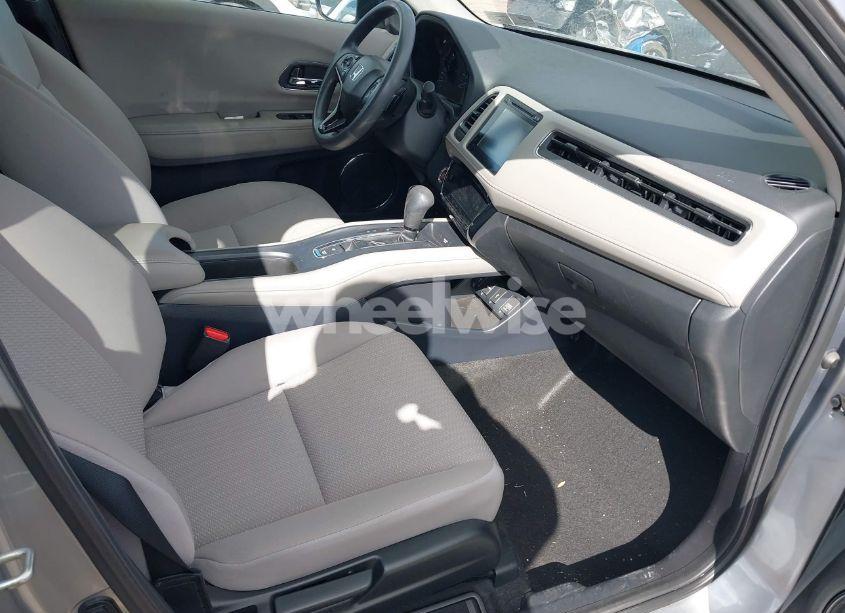 Photo 5 of 2018 Honda Hr-v EX (VIN 3CZRU6H58JG727845)