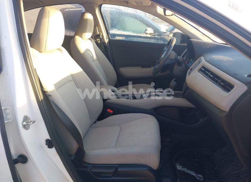 Photo 5 of 2019 Honda Hr-v EX (VIN 3CZRU6H58KM728531)