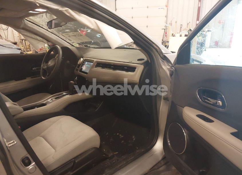 Photo 5 of 2019 Honda Hr-v EX (VIN 3CZRU6H58KM743191)