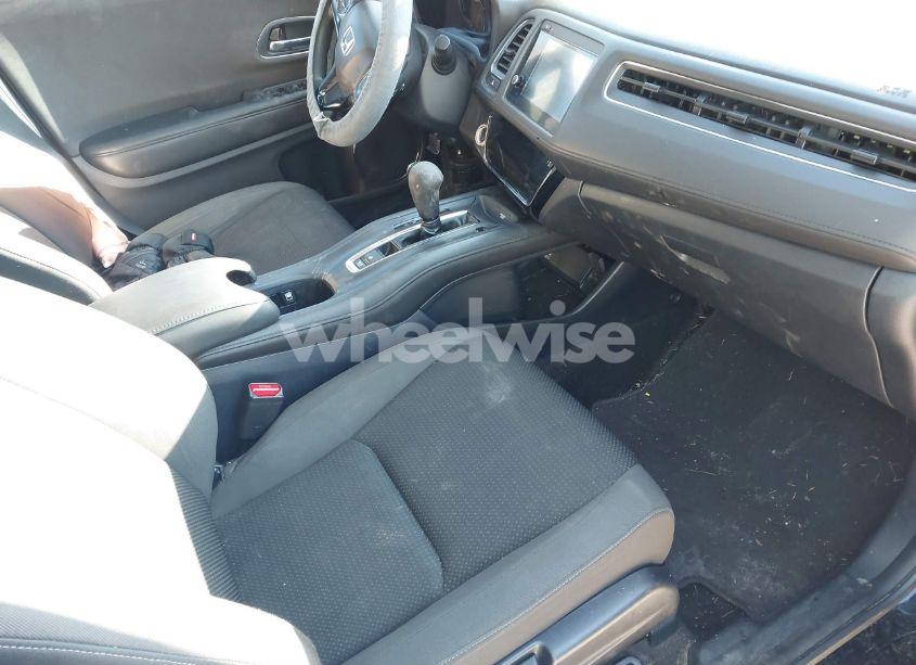 Photo 5 of 2021 Honda Hr-v AWD EX (VIN 3CZRU6H58MM714583)