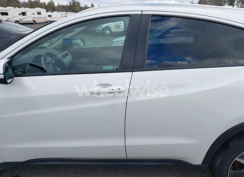 Photo 14 of 2021 Honda Hr-v AWD EX (VIN 3CZRU6H58MM743050)
