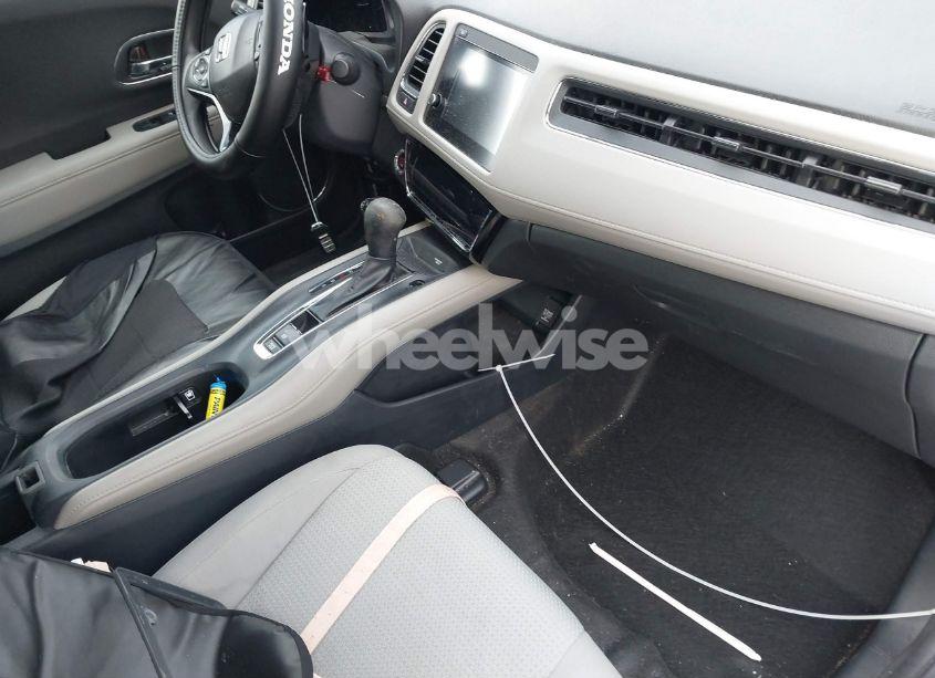 Photo 5 of 2021 Honda Hr-v AWD EX (VIN 3CZRU6H58MM743050)