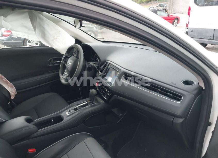 Photo 5 of 2021 Honda Hr-v AWD EX (VIN 3CZRU6H58MM753643)